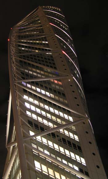 Turning Torso by night