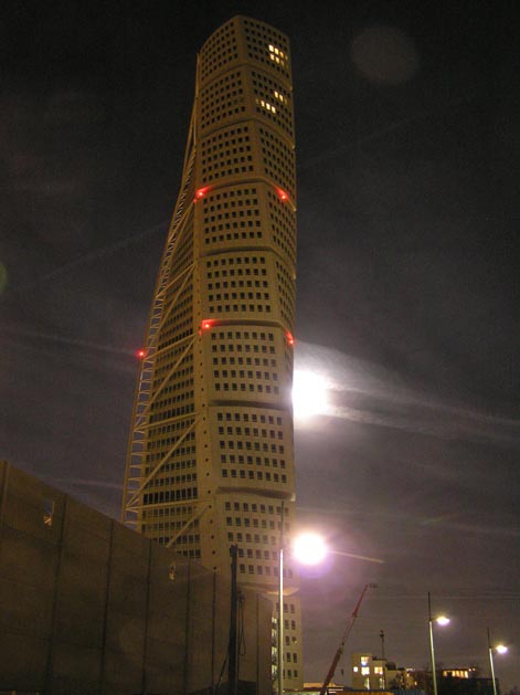 Turning Torso framfr mnen