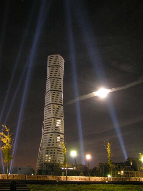 Turning Torso in spectacular light at night