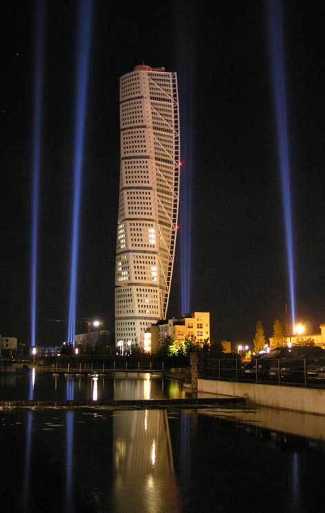 Turning Torso and blue light