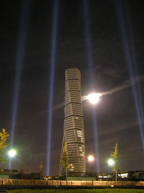 Turning Torso at night