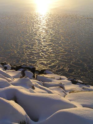 Sol, sn, is, hav och stenar