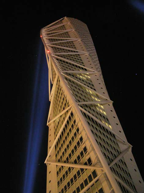 Turning Torso supported by blue light